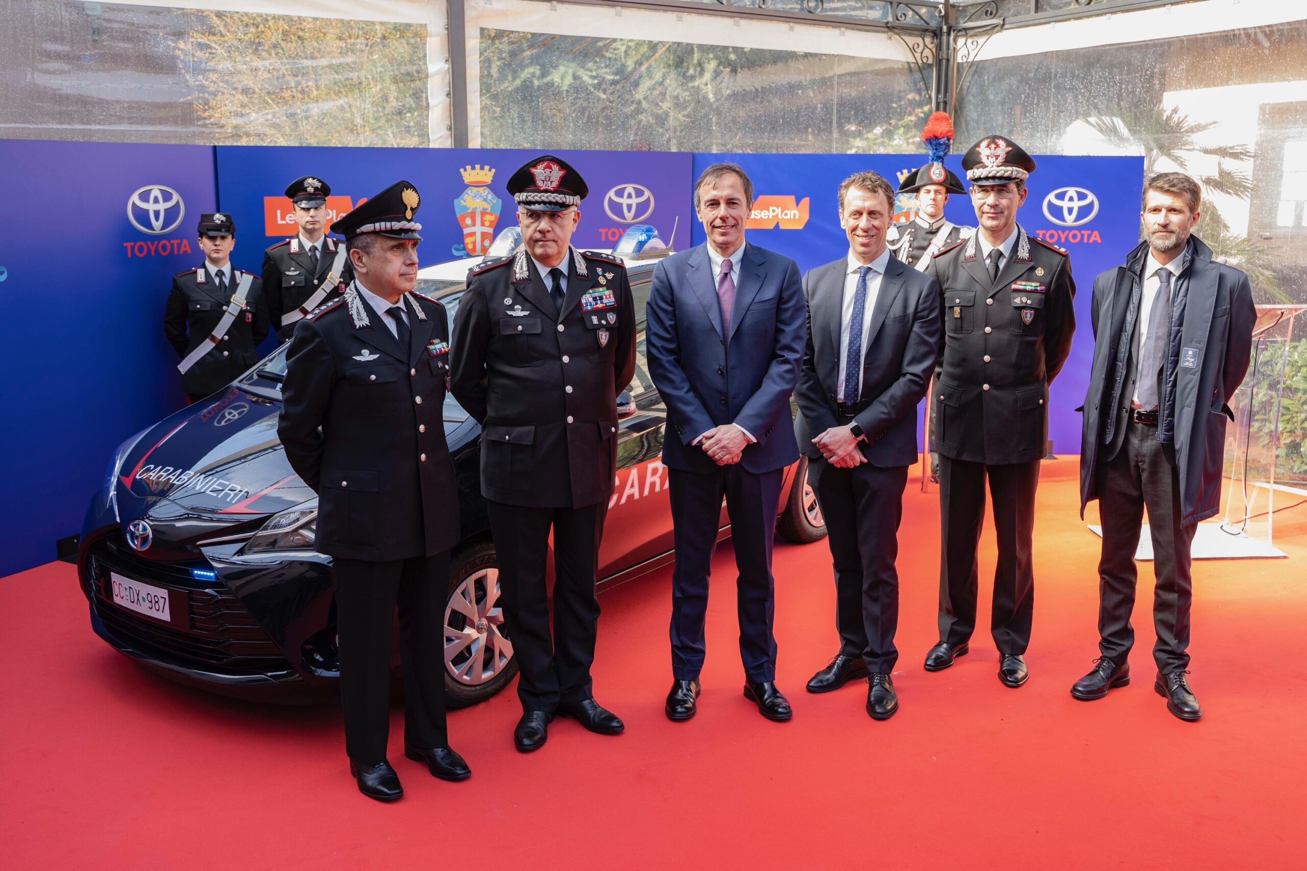 Toyota e Leaseplan, una flotta di Yaris Hybrid per l’Arma dei Carabinieri