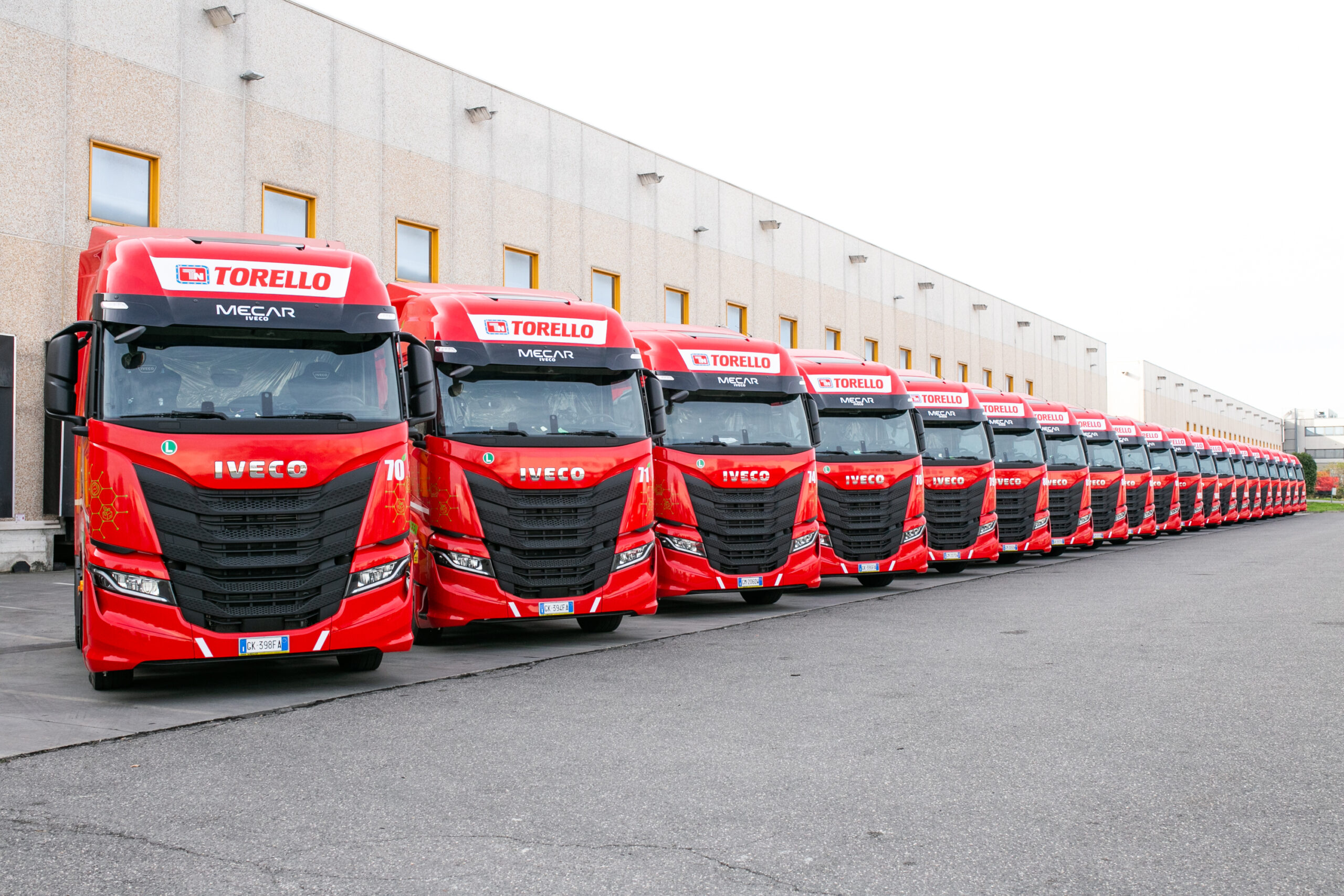 Logistica: consegnati 40 Iveco S-WAY al Gruppo Torello