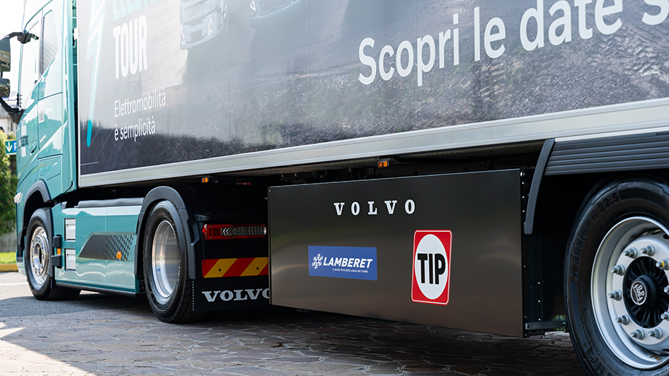 Volvo Trucks Italia: Electric Tour 2023 per un futuro a zero emissioni
