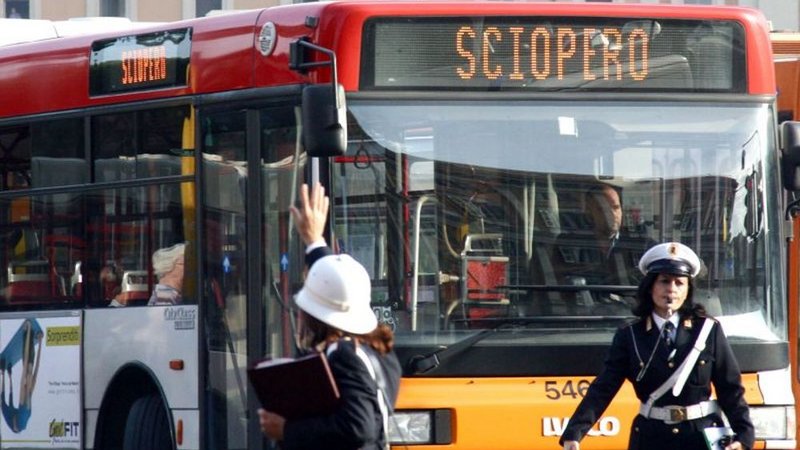 Sciopero del 20 ottobre: gli orari di autobus, metro e funicolari città per città