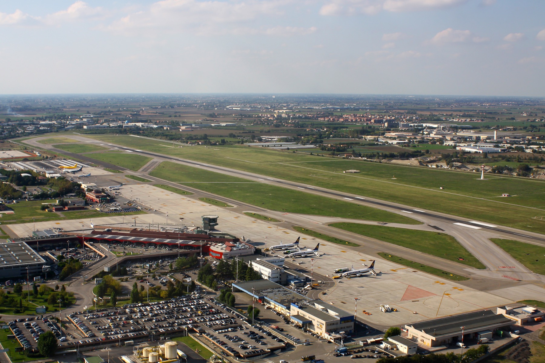 Aeroporto di Bologna: tutti i voli notturni sospesi tra fine agosto e metà settembre 2023