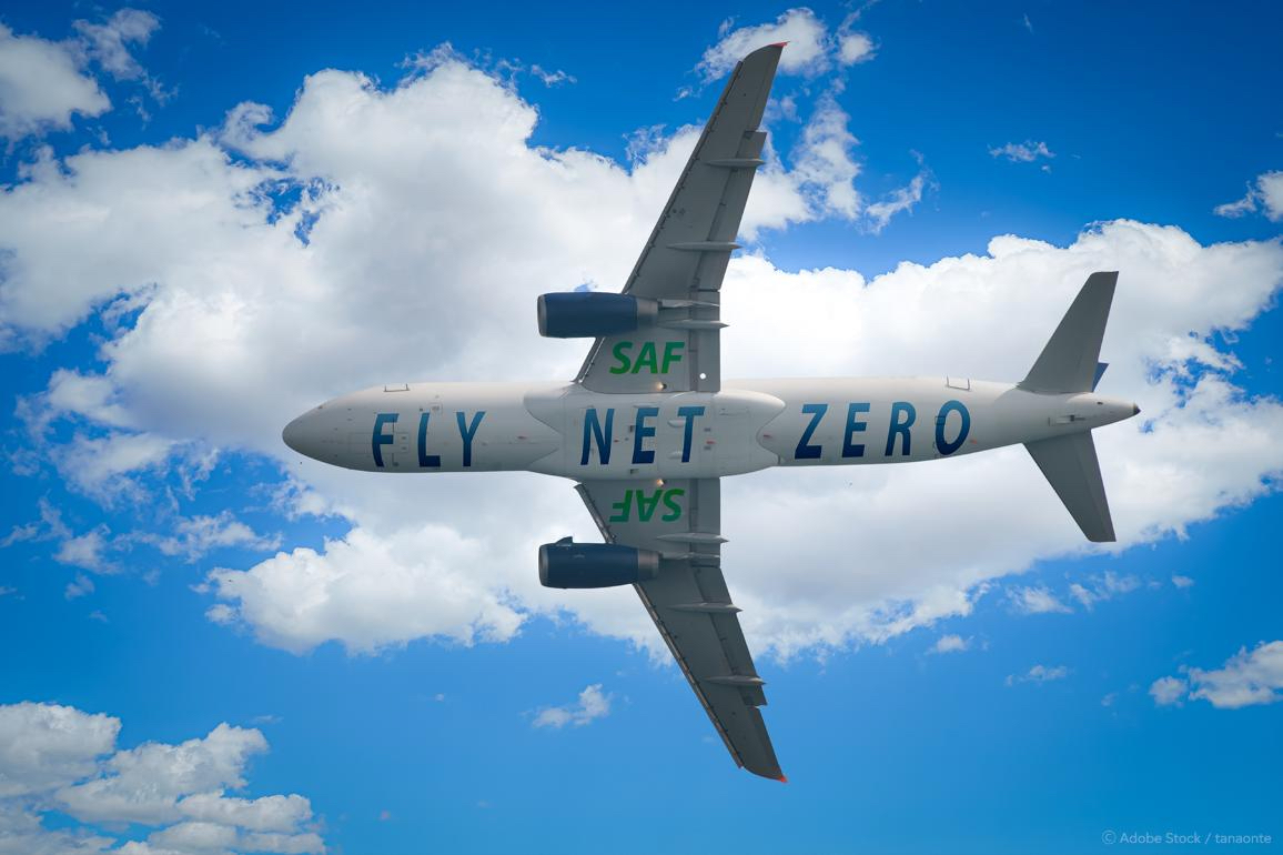 Voli aerei: il 70% dei carburanti per aerei negli aeroporti dell’UE dovrà essere verde entro il 2050