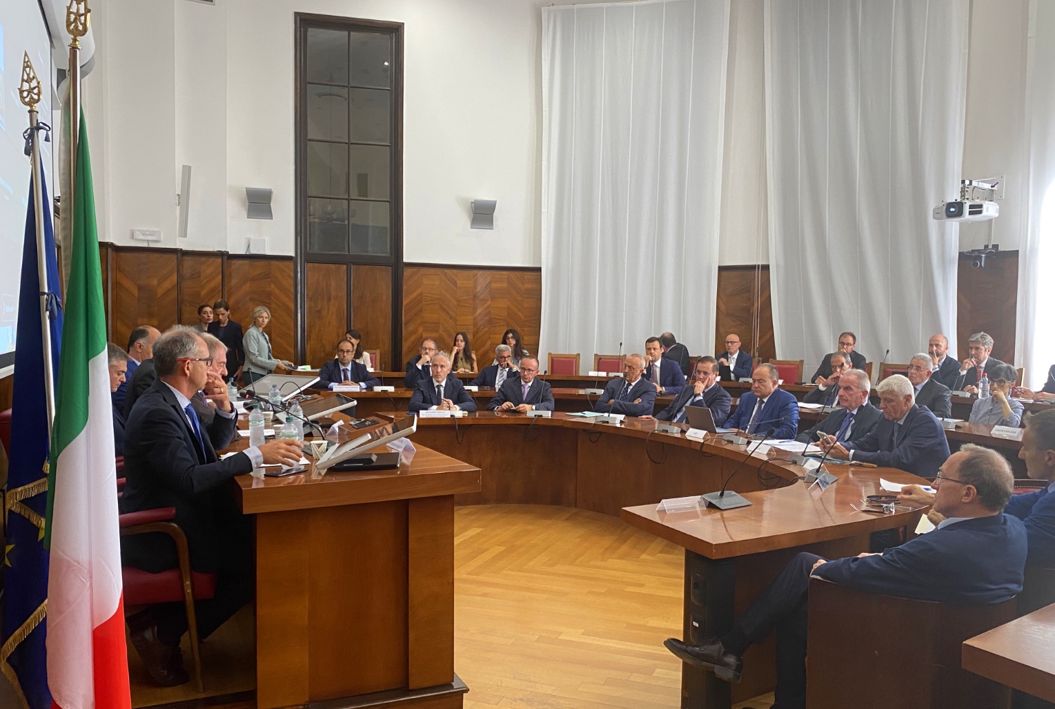 Caro Voli: insediato oggi al Mimit il tavolo permanente con gli attori del comparto aereo italiano