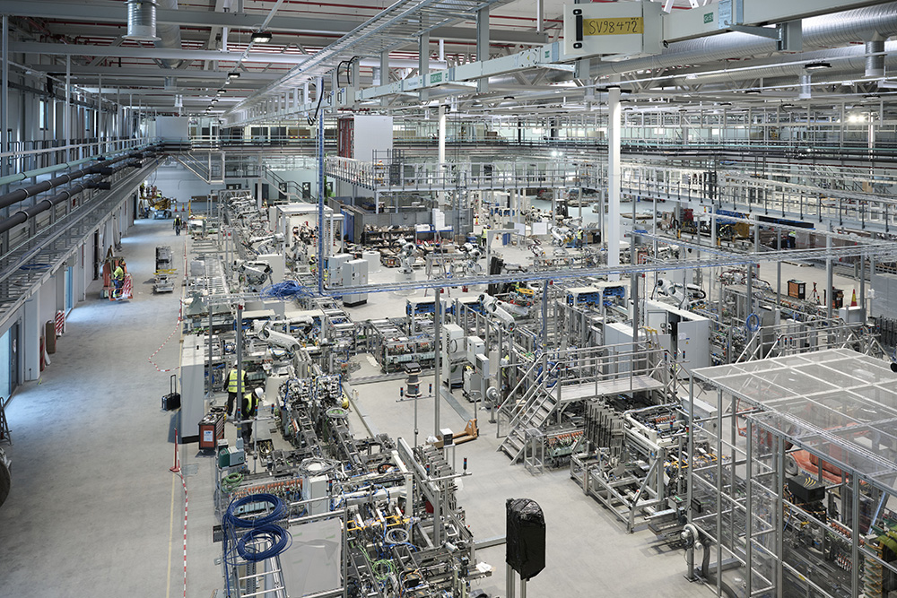 Camion elettrici: Scania inaugura una nuova fabbrica per l’assemblaggio delle batterie