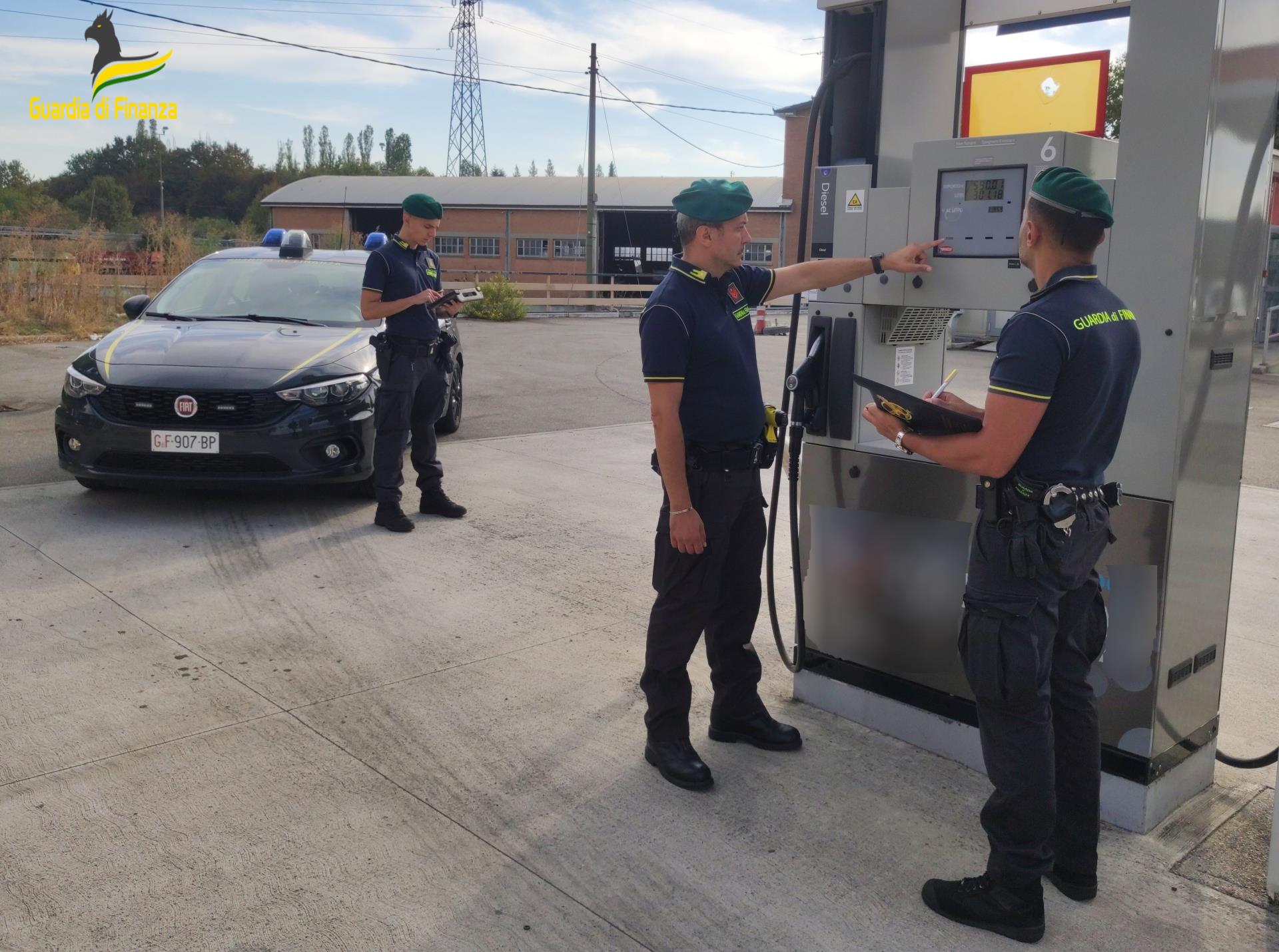 Scoperto distributore di carburanti fantasma a Carpi. In tre anni mai nessuna dichiarazione al fisco