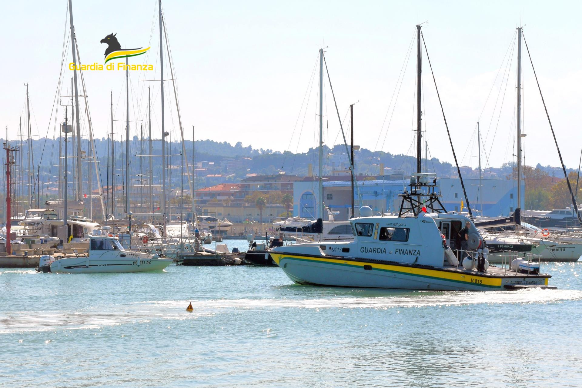 Noleggio in nero di imbarcazioni da diporto: 32mila euro di verbale a una società di Pescara