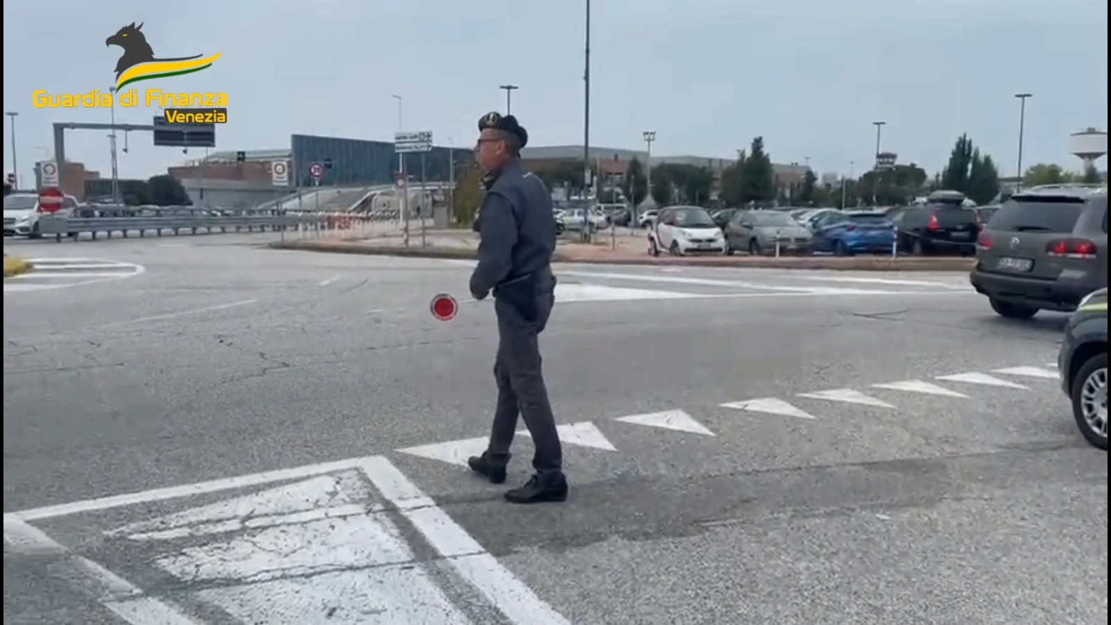 Controlli trasporti Ncc all’aeroporto di Venezia. Sanzionati in 46