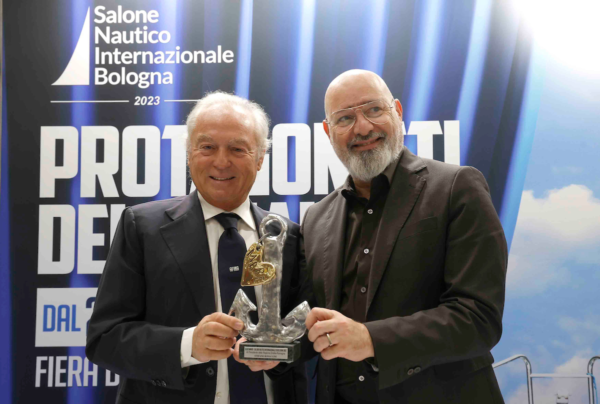 Blue Award per politici e cantieri. La cerimonia al Salone Nautico di Bologna