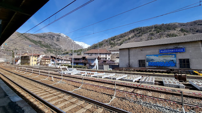 Treni sostituiti da bus tra Salbertrand e Bardonecchia. Lavori alle stazioni