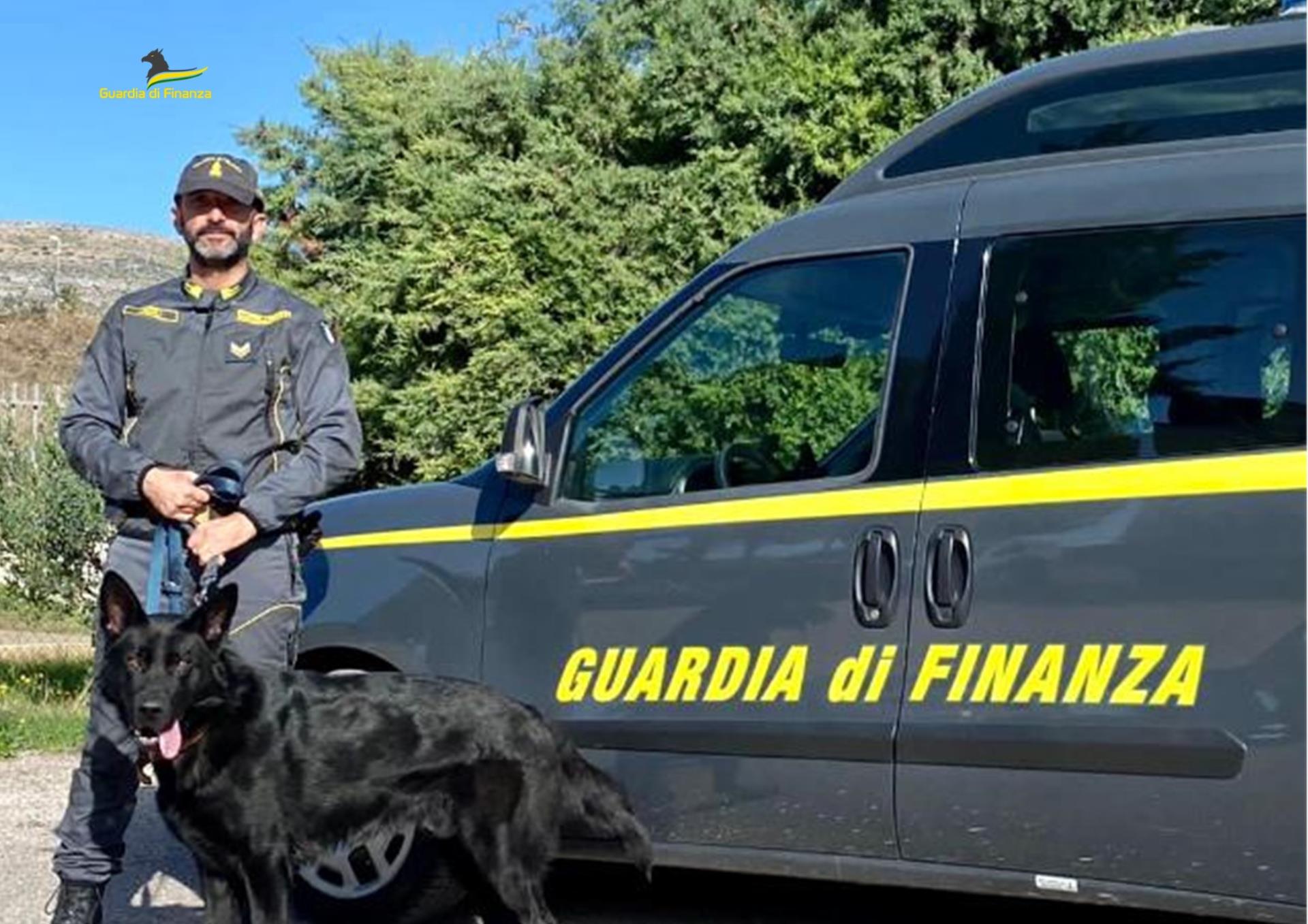 Sequestrati alla stazione ferroviaria di Foggia due caricatori per Kalashnikov