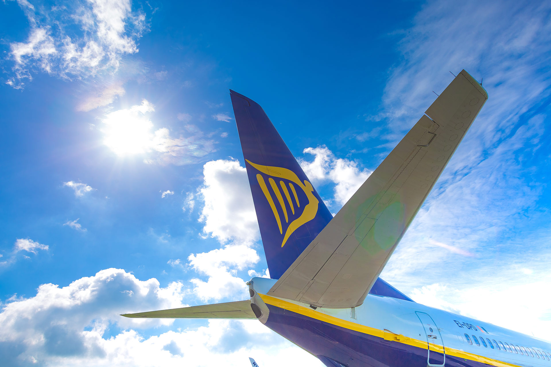 Ryanair petizione: stop a cancellazioni e ritardi dei voli aerei in transito nello spazio aereo francese
