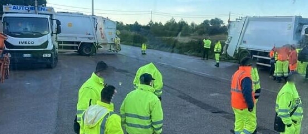 Camion in coda dalla notte scorsa. Disagi all’impianto rifiuti di Poggiardo in Puglia