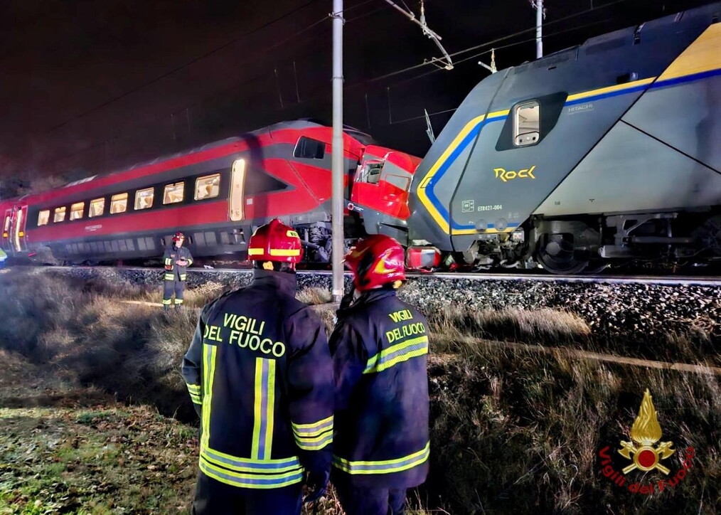 Scontro tra treni a Faenza: indagato il macchinista
