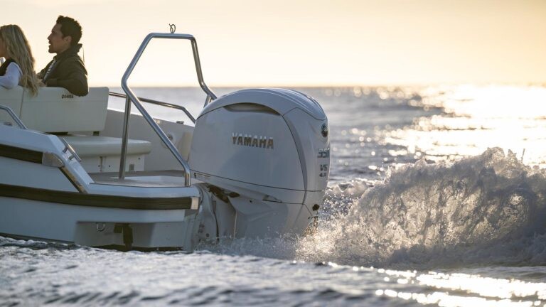 Yamaha presente al Nauticsud con il nuovo motore V6 350 HP