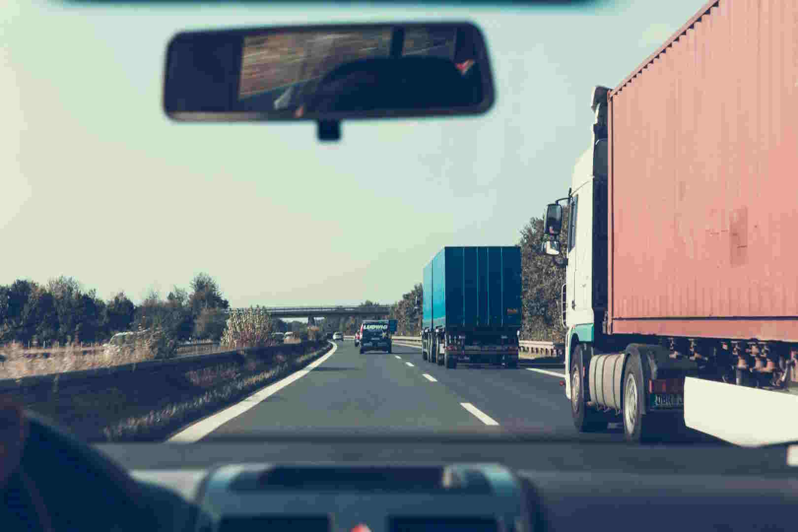 Austria: fino al 30 marzo divieti di circolazione per i camion sulla A10