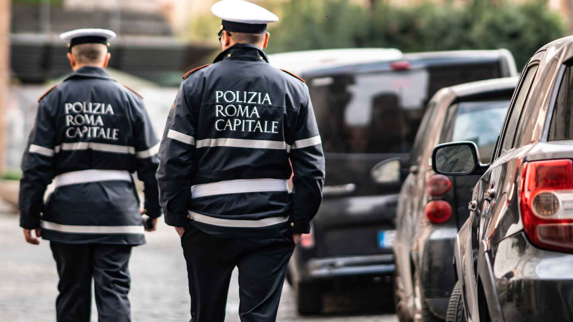 Controlli stradali Roma: accertate 37 infrazioni e ritirate 3 patenti