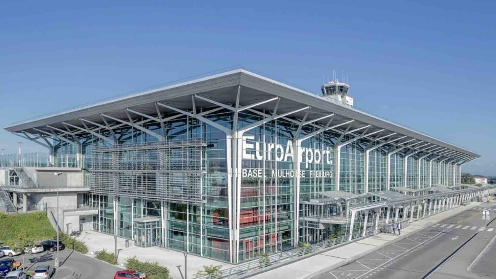 Aeroporto di Basilea chiuso e riaperto per motivi di sicurezza