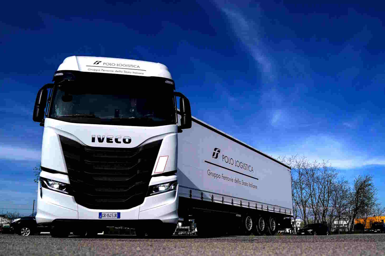 Intermodalità: nuovi camion green nel Polo Logistica del Gruppo FS