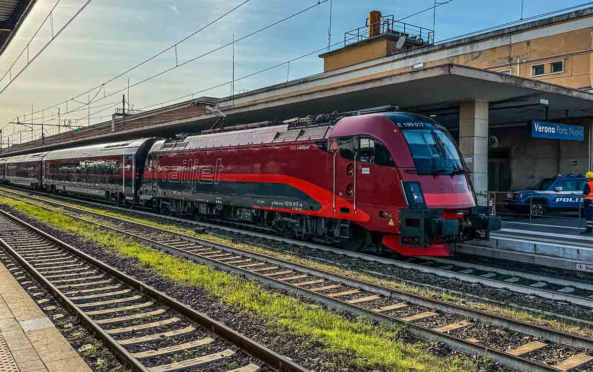 Ferrovia Brennero: Trenord vince la gara per il personale sui treni