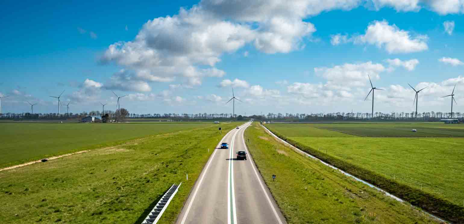 Euro 7: l’Unione europea adotta il regolamento. Limiti più bassi per emissioni di camion e bus