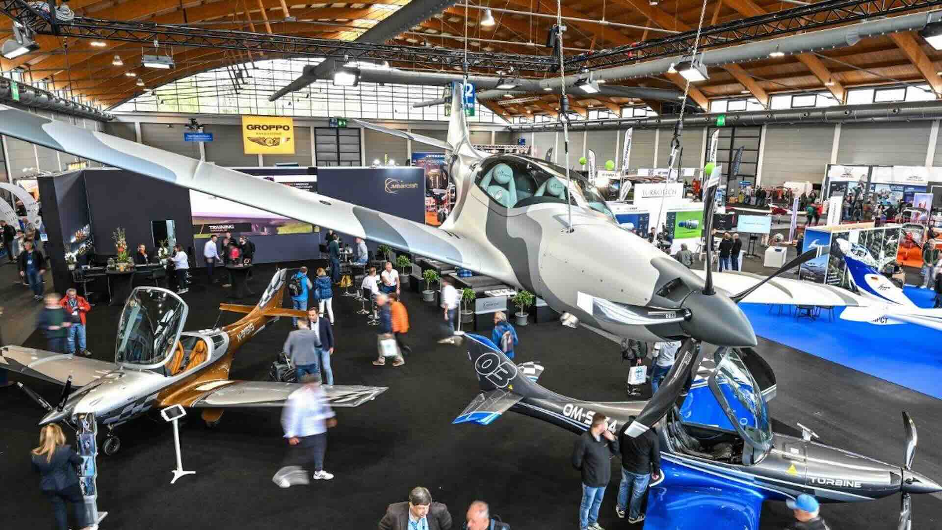 Fiera settore aereo: AERO 2024 dal 17 aprile 2024, presenti le italiane Leonardo Helicopters e Tecnam