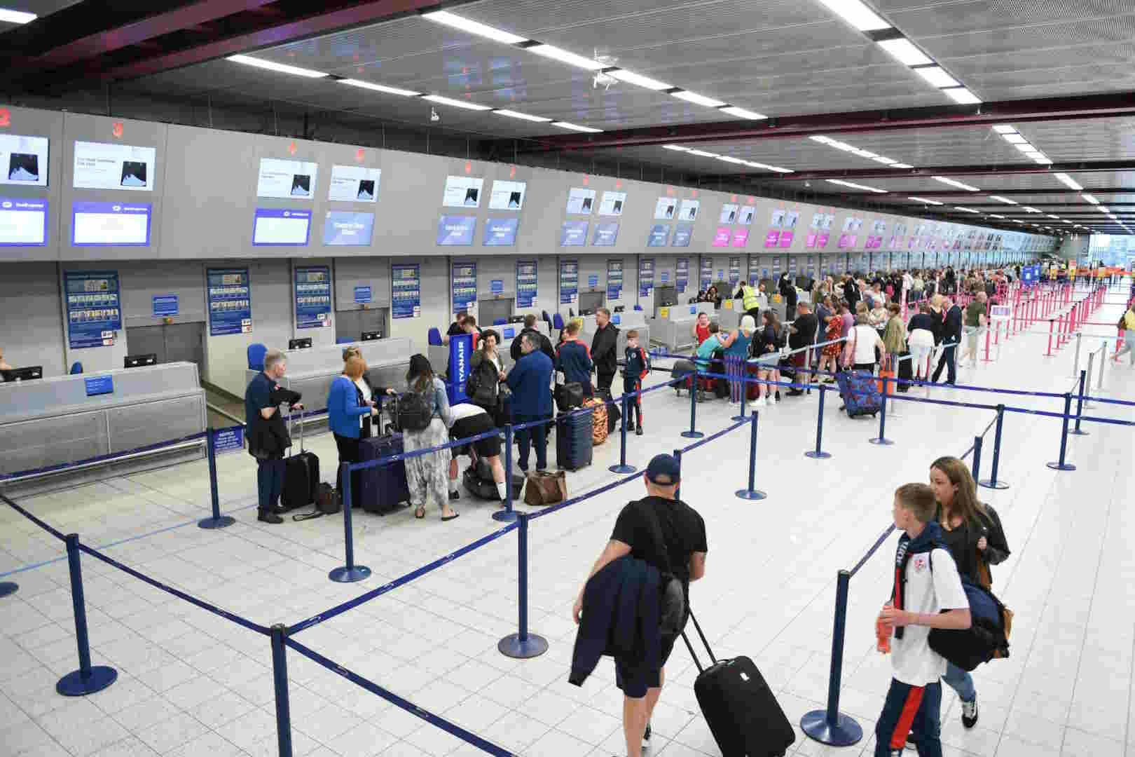 80 nuovi posti di lavoro negli aeroporti di Bari e Brindisi: ecco come candidarsi