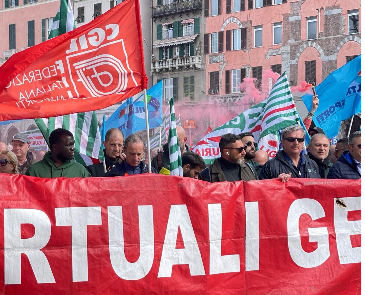 Sciopero porti: a Genova corteo nazionale e varchi presidiati