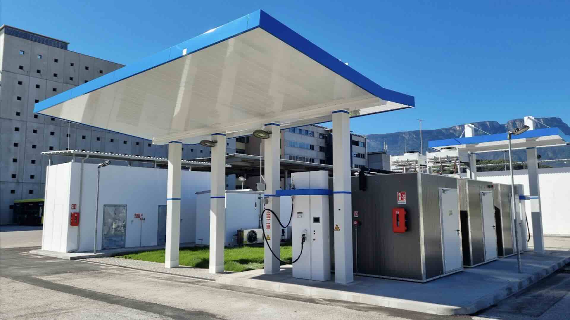 Impianti di rifornimento idrogeno mezzi pubblici a Bologna e Ferrara