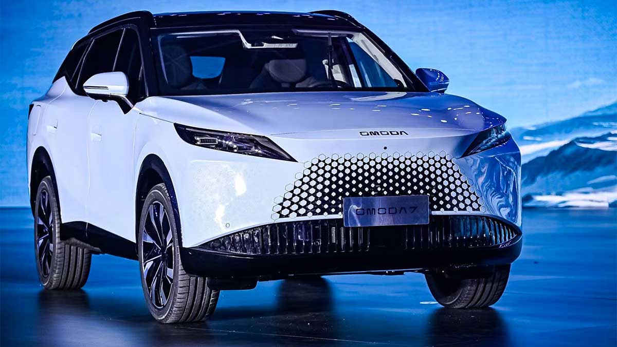 OMODA 7: il SUV ibrido di nuova generazione