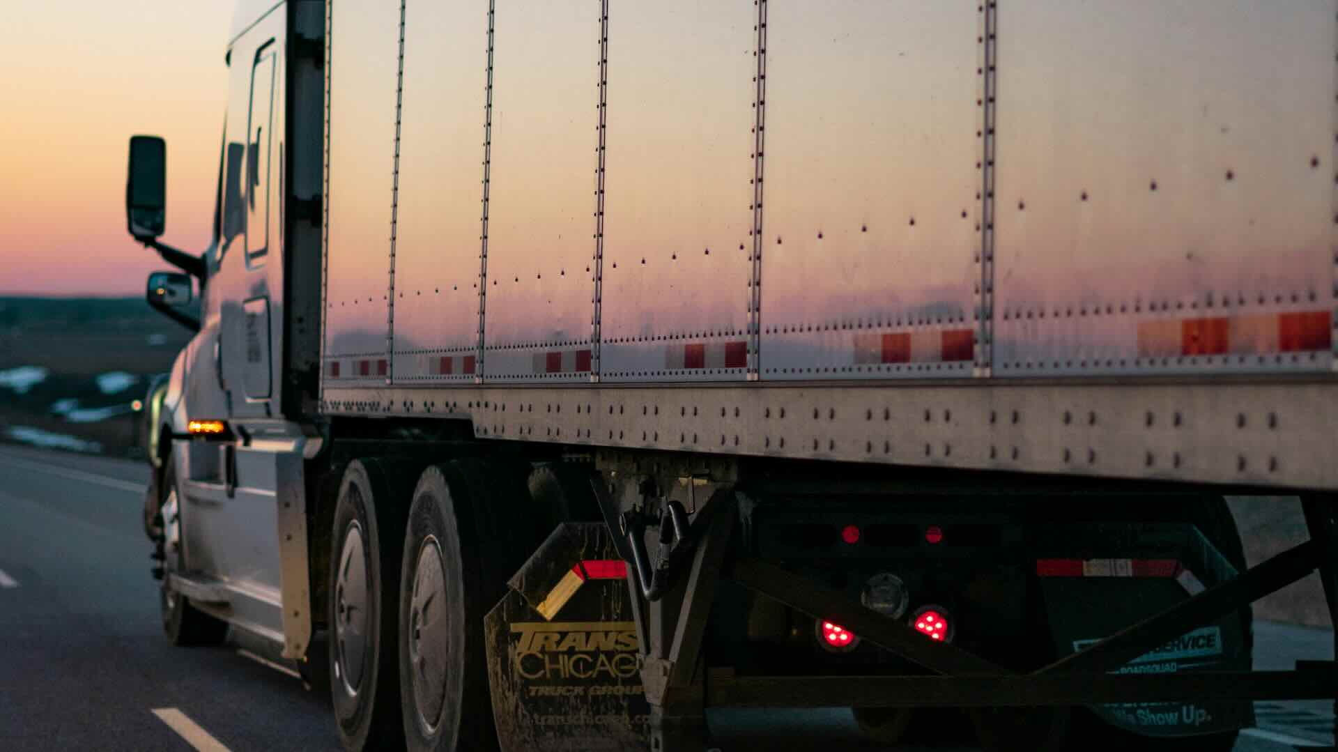Autotrasporto: infrazioni su tempi di guida e riposo e tachigrafo intelligente, nuove norme UE