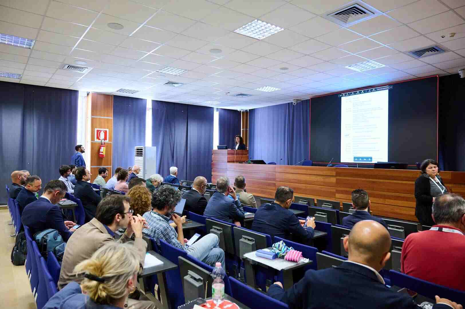 Sostenibilità: l’ammoniaca per la decarbonizzazione del trasporto marittimo entro il 2050