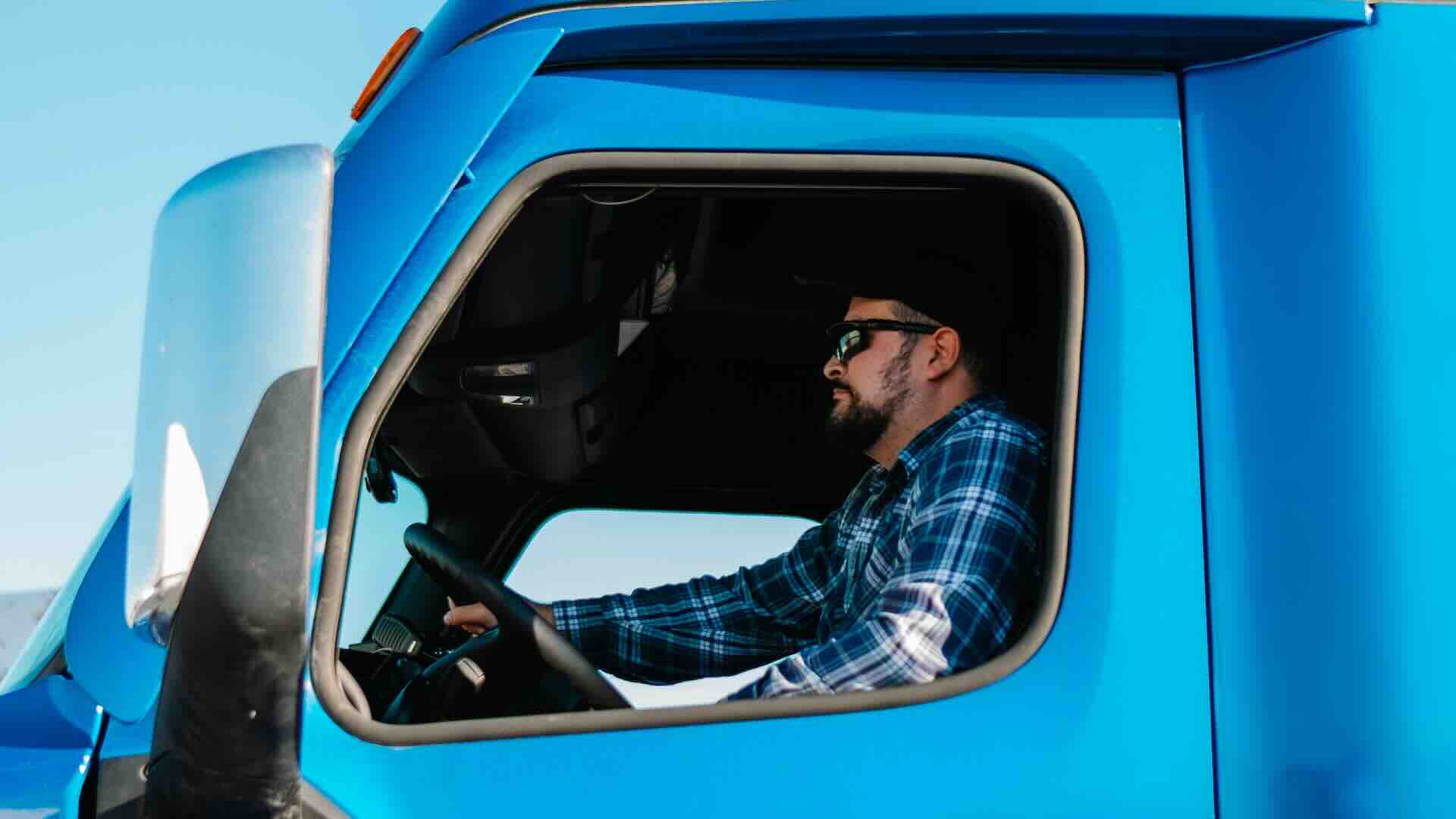 Camion, autisti a Barcellona: opportunità di lavorare in estate all’estero