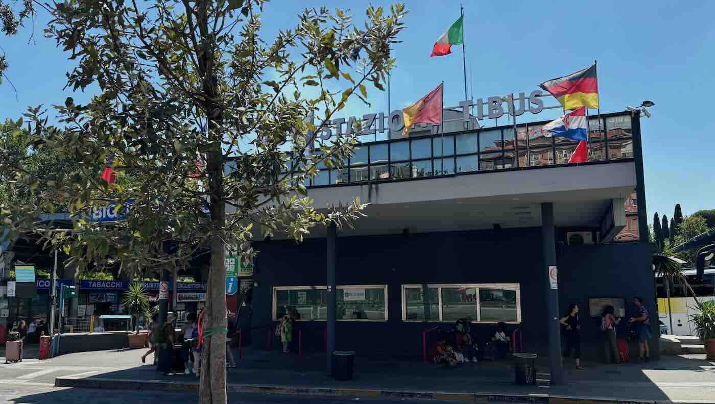 Iniziativa straordinaria per la sostenibilità urbana alla stazione autobus Tiburtina Tibus di Roma