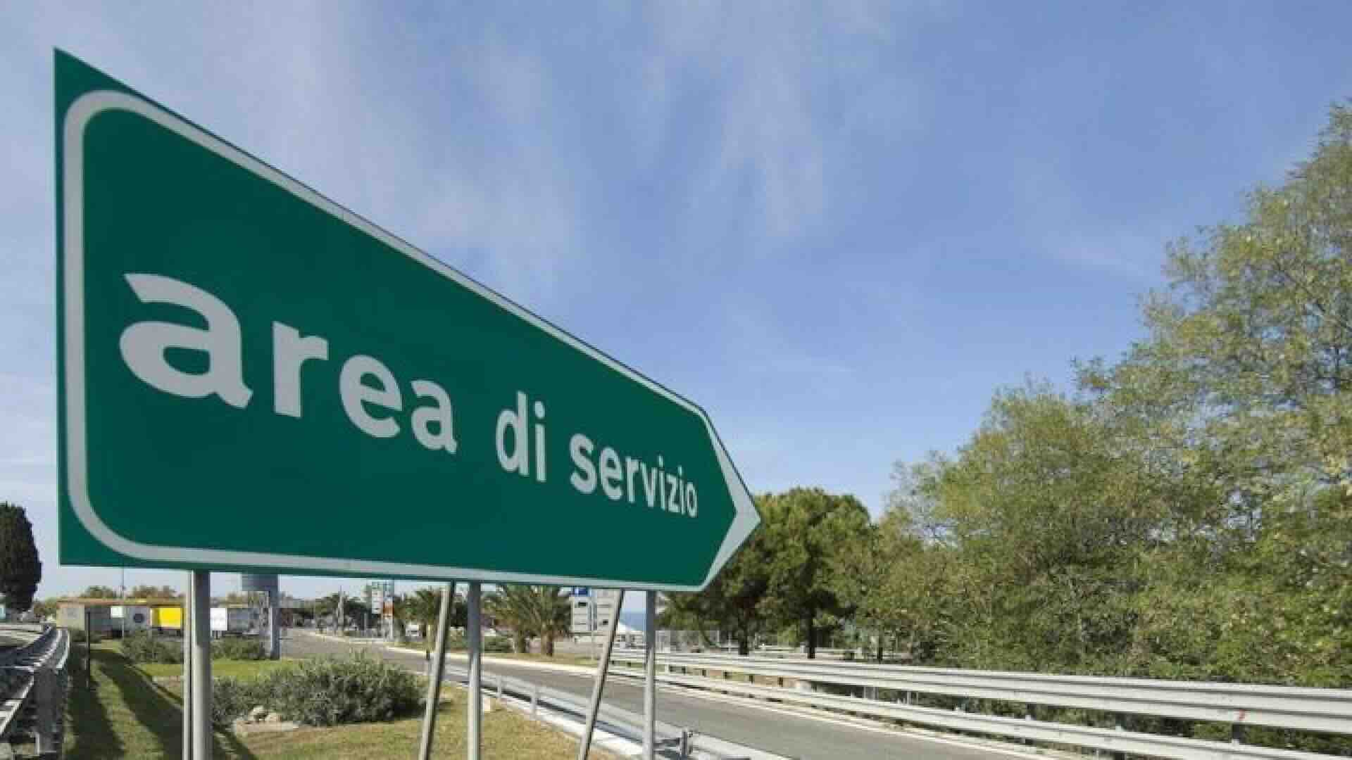 Autostrada aree di servizio e sosta, firmato il decreto per la ristrutturazione