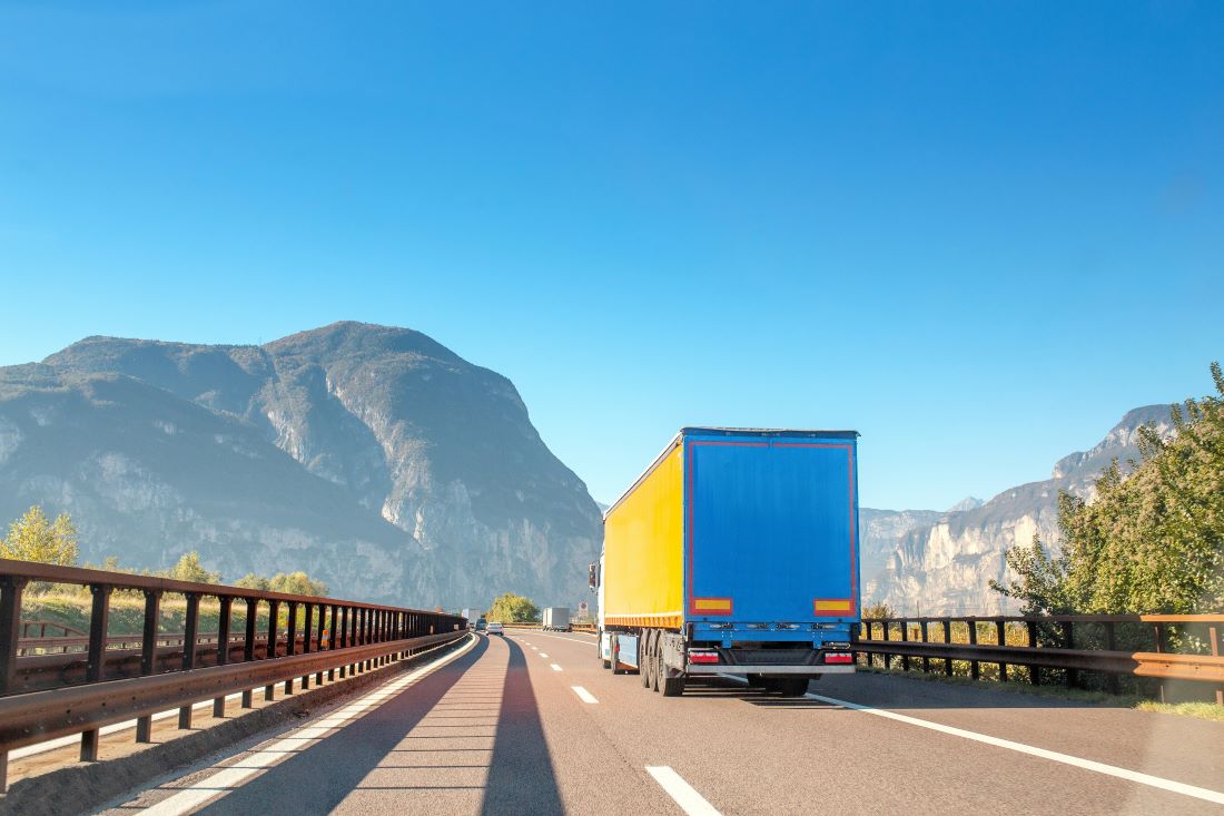 Camion e furgoni, ecco i sistemi di sicurezza obbligatori dal 7 luglio