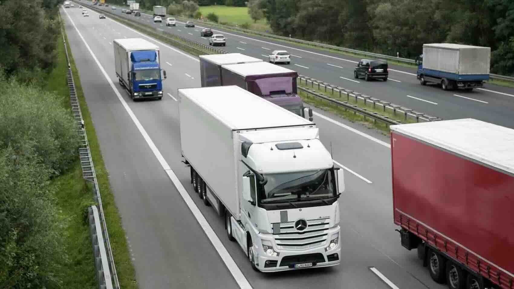 Incentivi per veicoli a metano, ibridi, elettrici e GNL, domanda il 26 agosto 2024