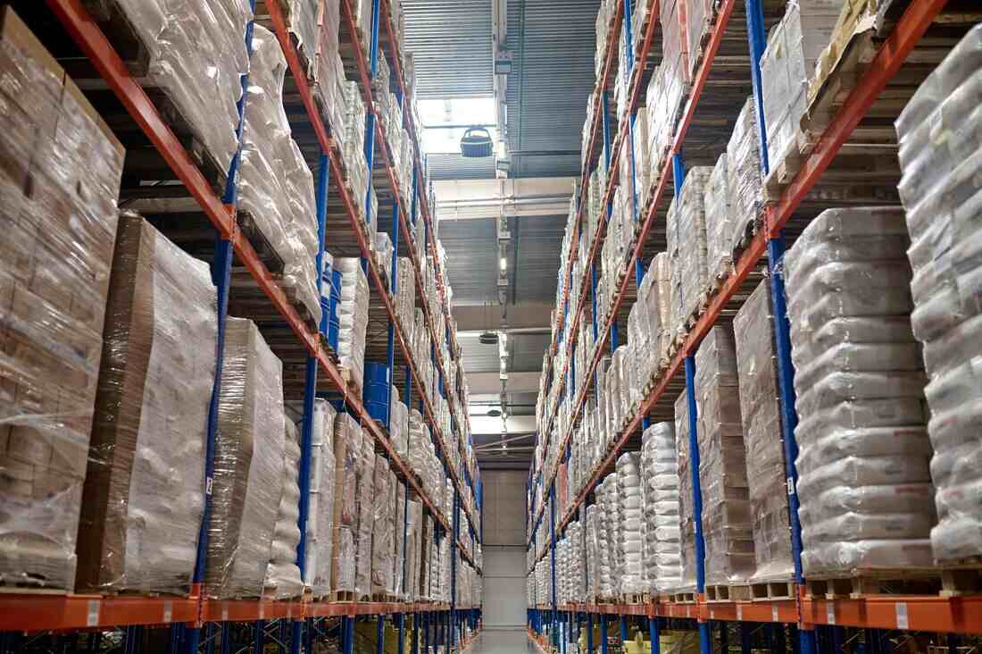Il potere dell’intelligenza artificiale per la logistica ed i trasporti nel report di CargoON