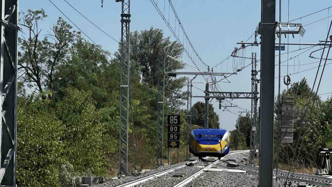 Treni, monitoraggio della ferrovia con veicolo autonomo di RFI