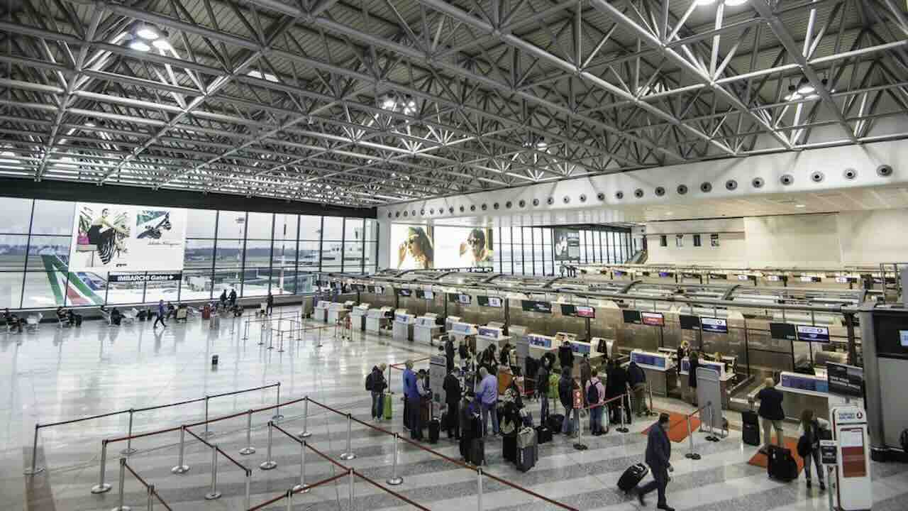 Attacco informatico hacker ai siti dell’aeroporto di Malpensa, Linate e Farnesina