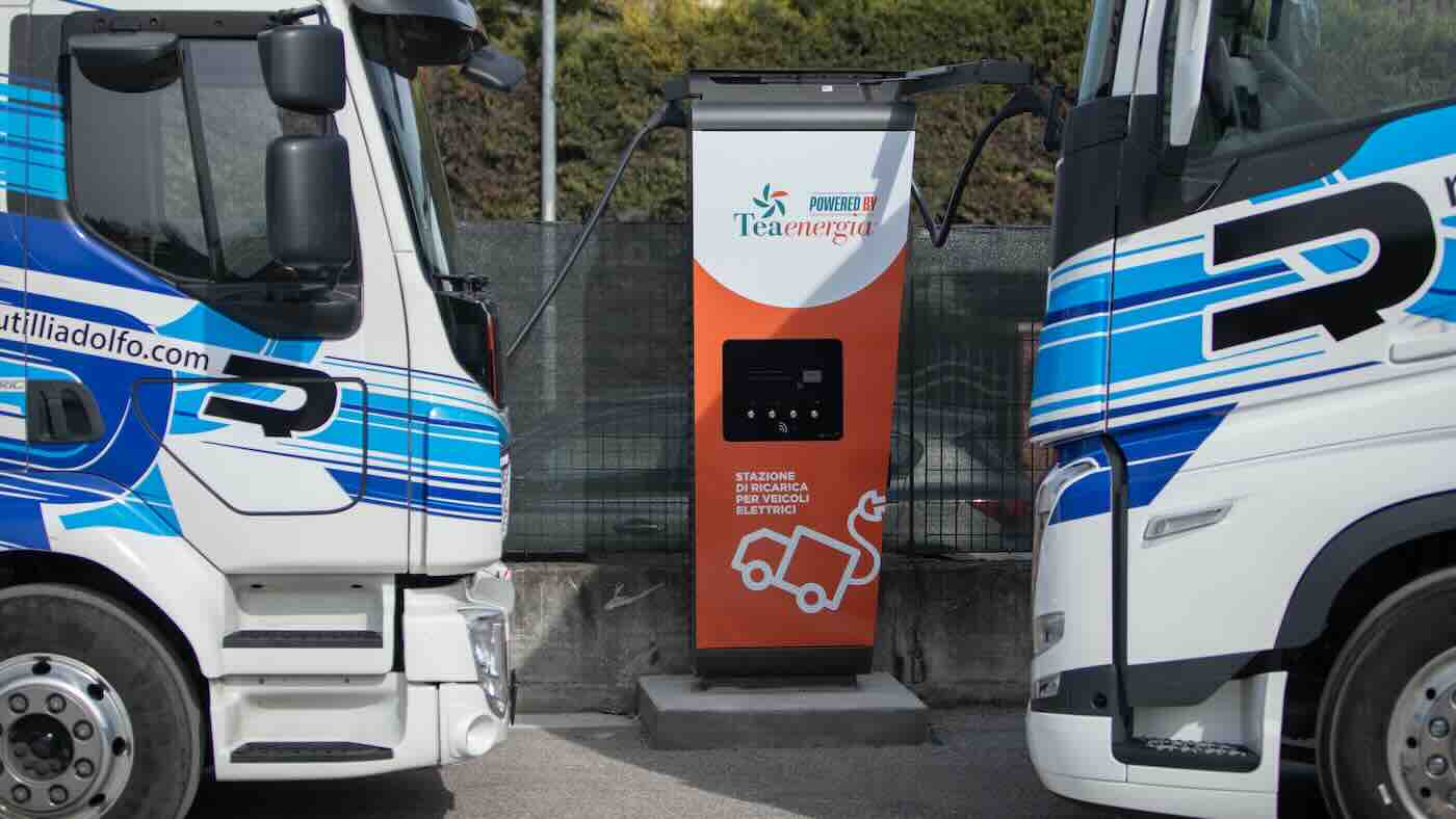 Autotrasporti Rutilli e Tea Energia creano una rete per camion elettrici tutti Volvo Truck