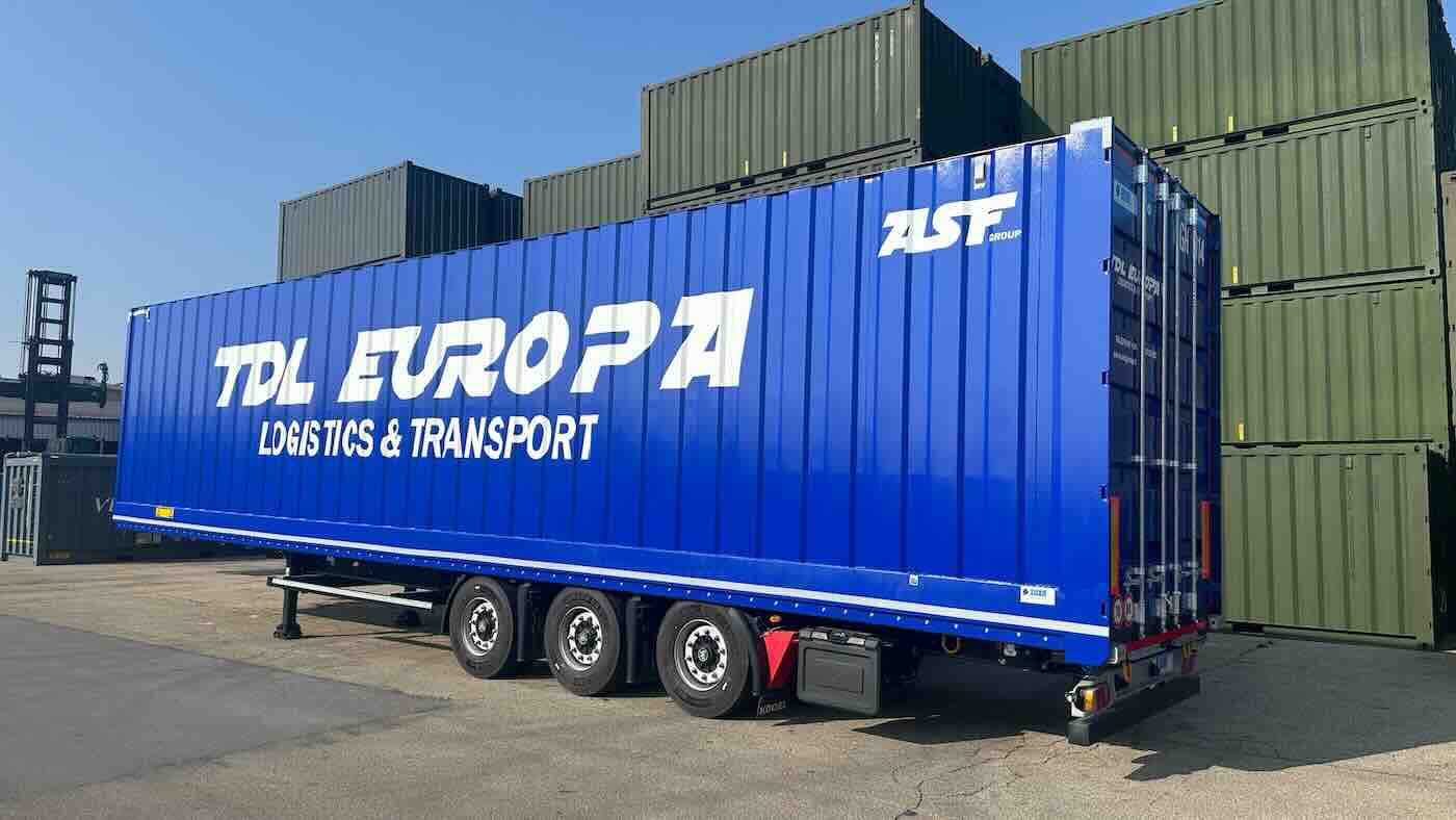 Trasporto merci: semirimorchi in acciaio Corten di SICOM per TDL Europa