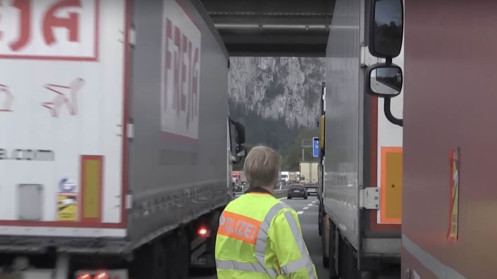 Autotrasporto: controlli mezzi pesanti estesi ai confini in Austria