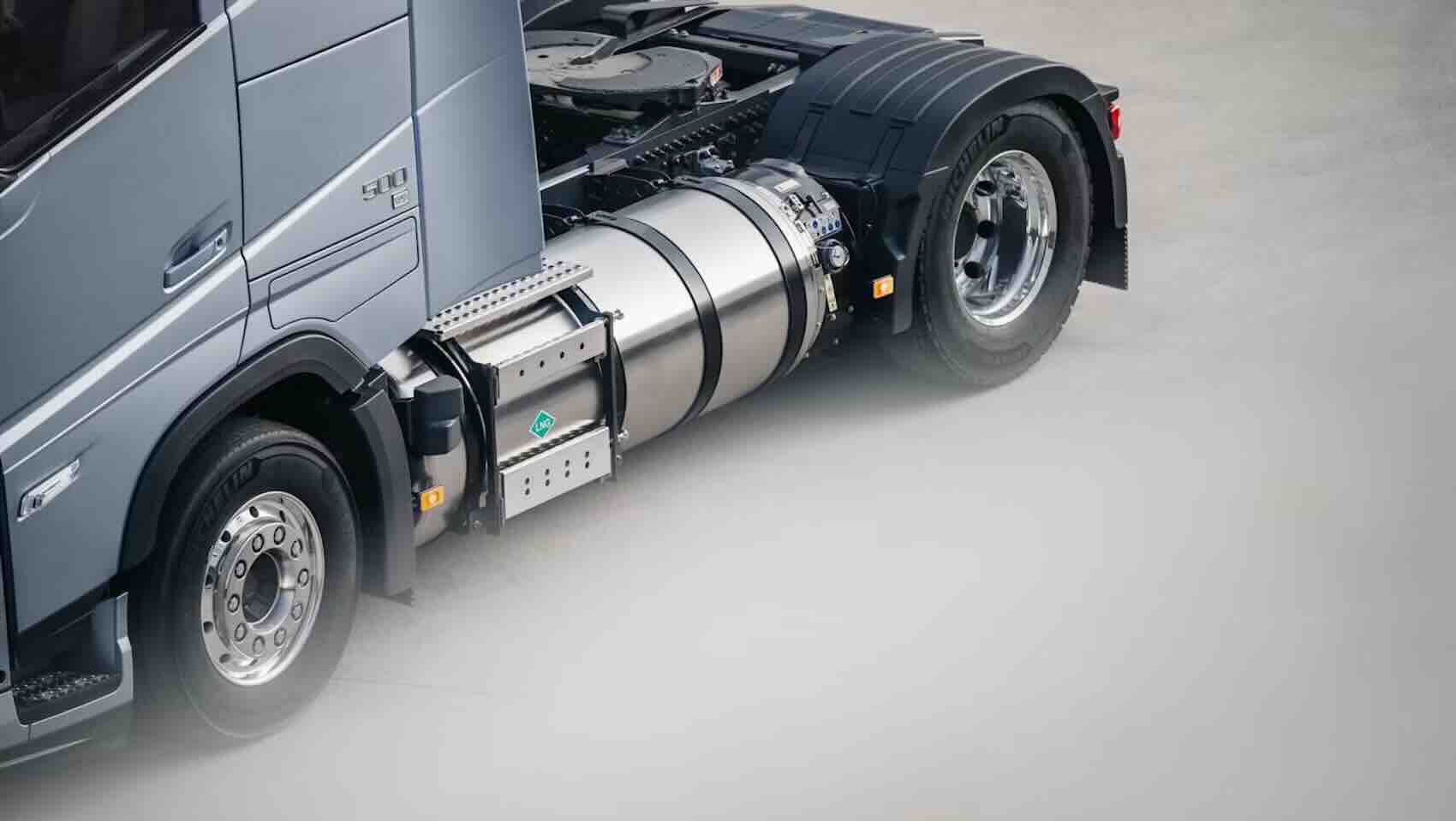 Camion a gas Volvo: boom di vendite e CO2 ridotta al 100% con biogas